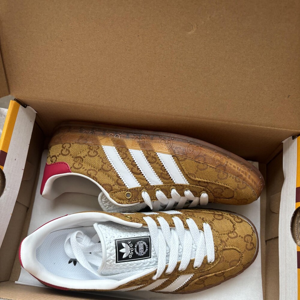 Gucci GG Gazelle Sneaker Women Shoes